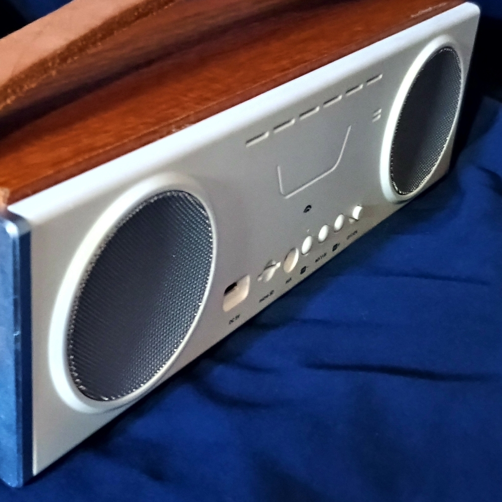 Wooden Bluetooth Speaker